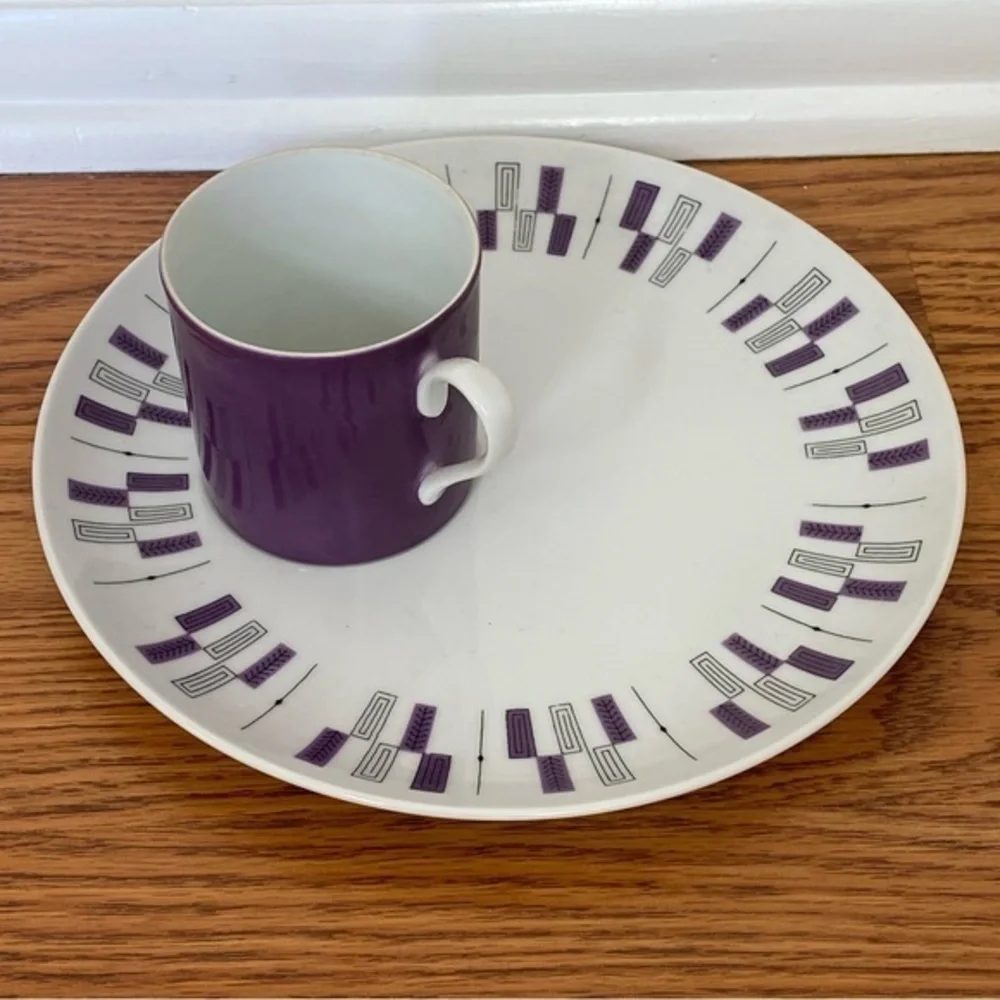 Crate&Barrel Mid Century Modern White Purple Fine China Dinnerware NWOT